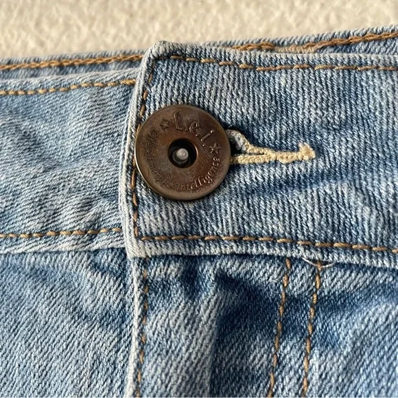 VTG L.E.I. Ashley Low Rise Micro Mini Shorts Junior 7 Light Wash Embroidered Y2K - Picture 7 of 15